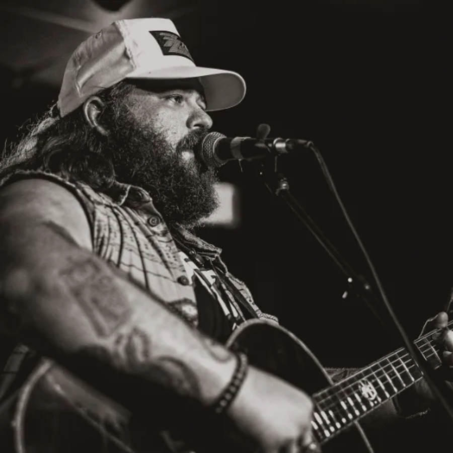 Singer-songwriter Jordan Foley