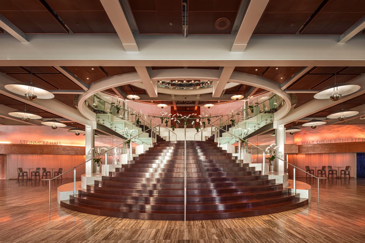 Della Phillips Grand Lobby