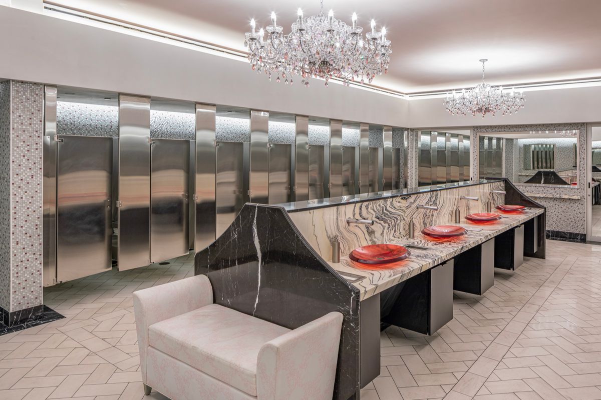 Harriett’s Ladies Lounge