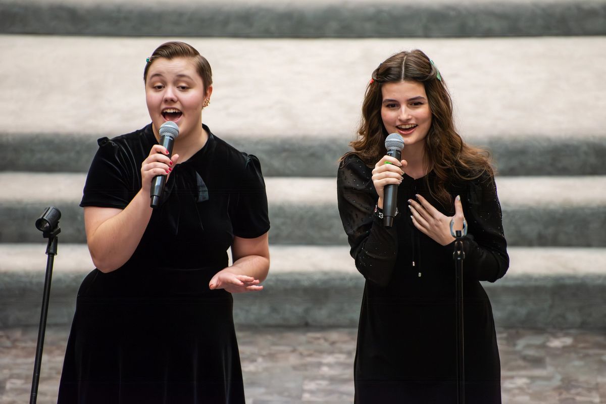 The Four Counts performing at the Lutheran Towers