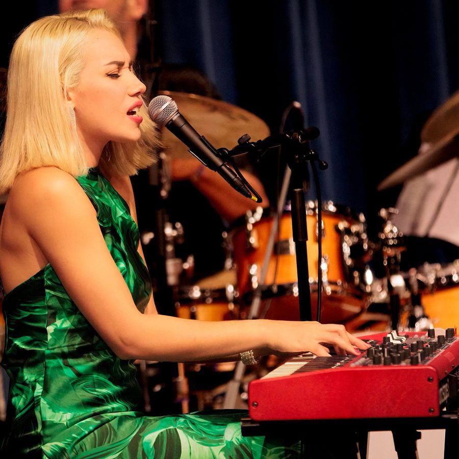 Ella & The Bossa Beat